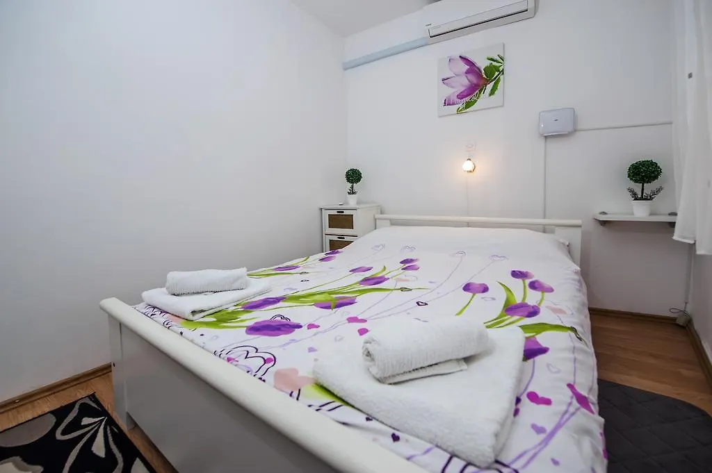 Apartment Rogic 로비니 크로아티아
